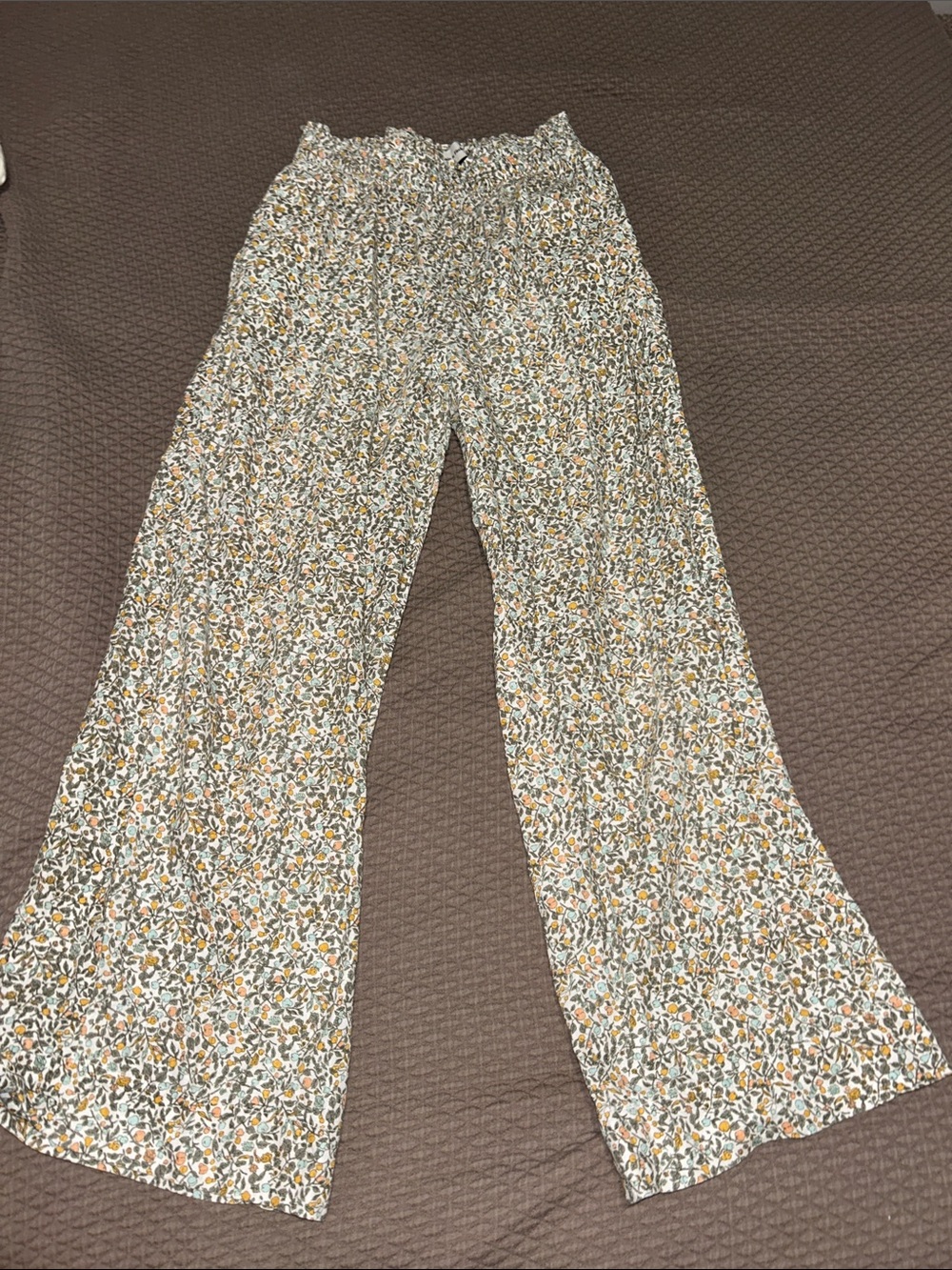 Abercrombie & Fitch Cream and Mustard Floral Wide Leg Pants